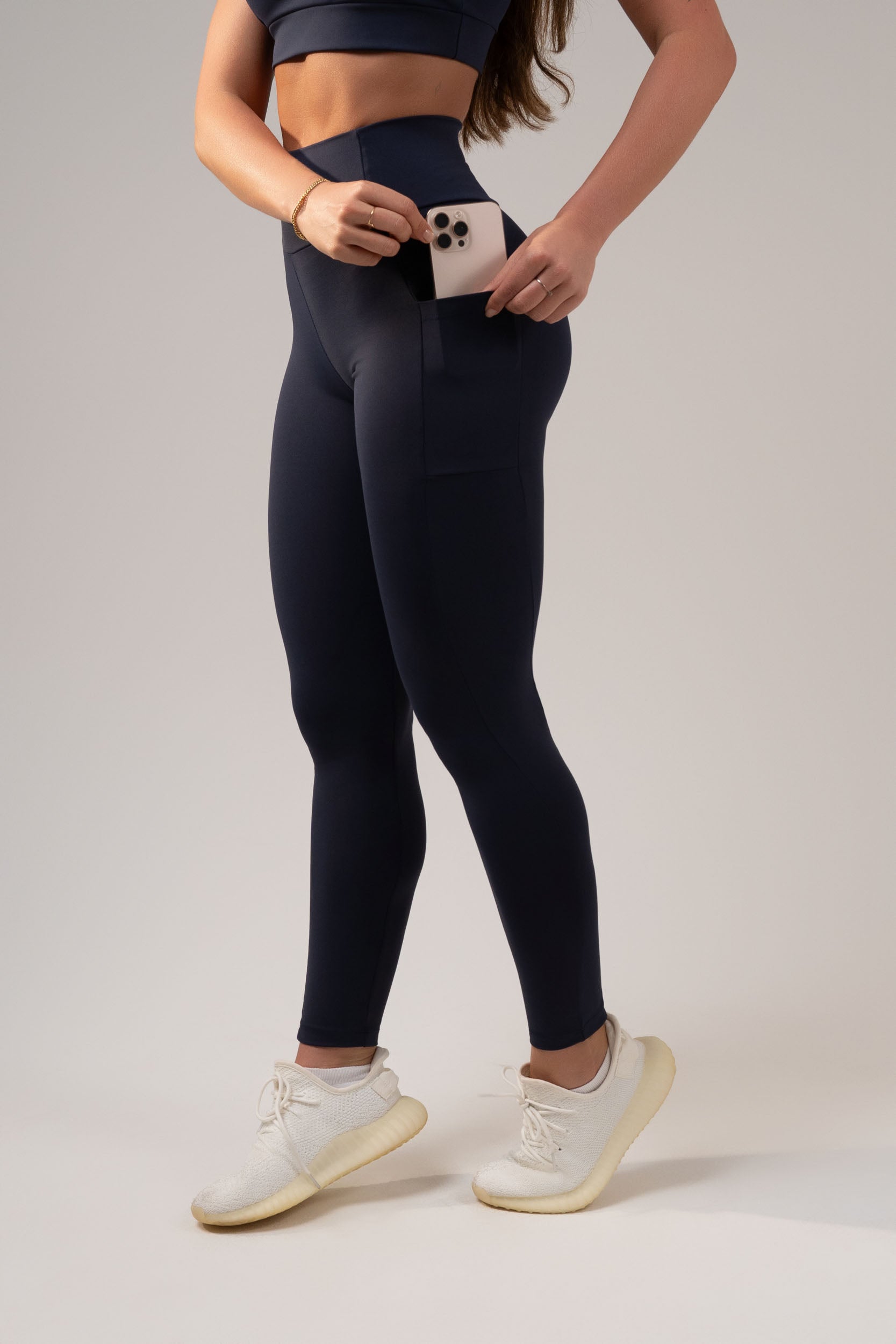 Calça Legging Feminina com Bolso Lateral
