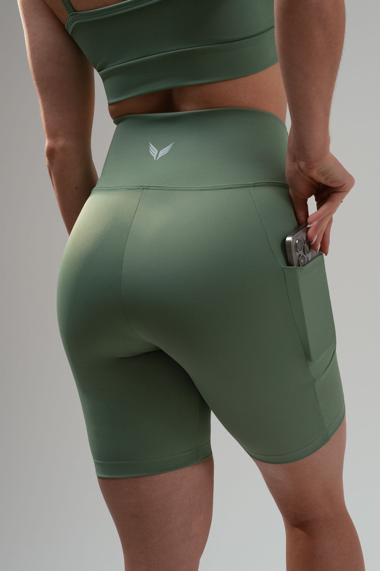 Shorts Elisa Feminino com Bolso Lateral